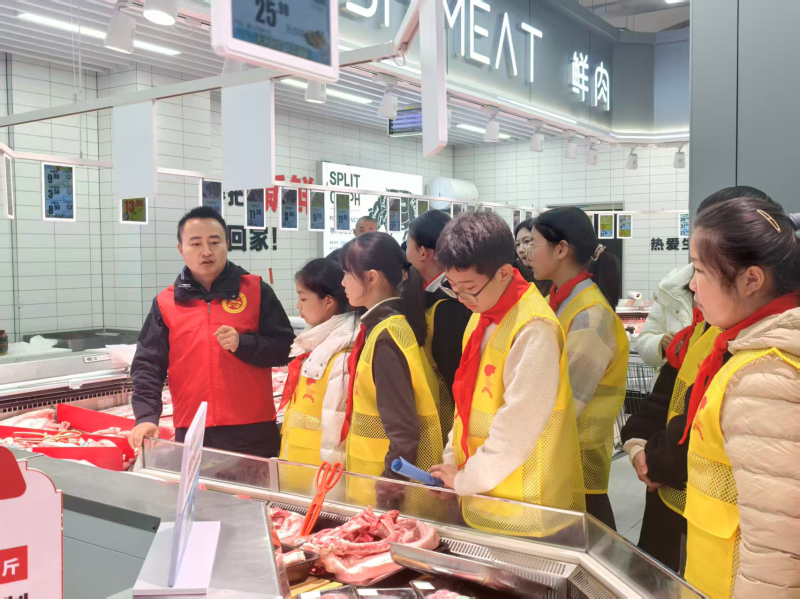 红领巾探秘食安——市市场监管局开展食品安全科普宣传活动